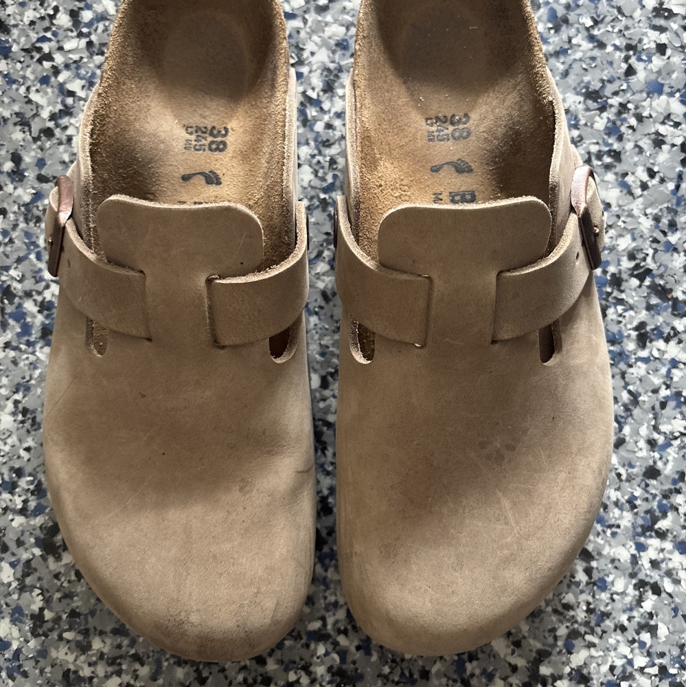 Birkenstock Boston Oiled Leather Clogs - Tobacco Brown Size 38 -- Very Good Cond